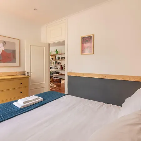 Fantastic Family In Estrela * Лісабон